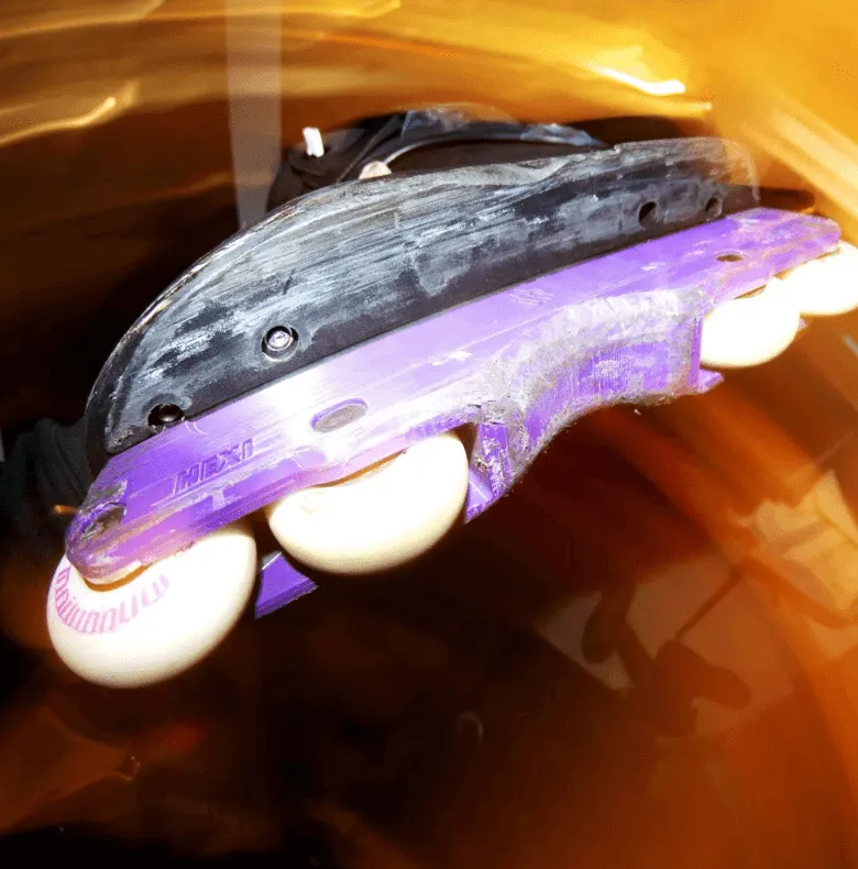 Brandons 909 skate with purple Hexi frame